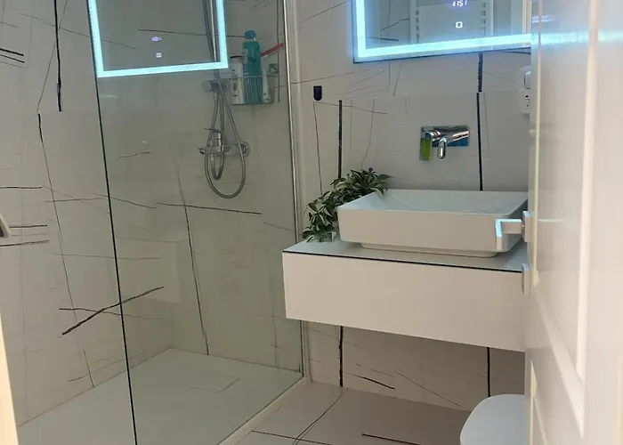 Lamar Parlament De Luxe Apartman *