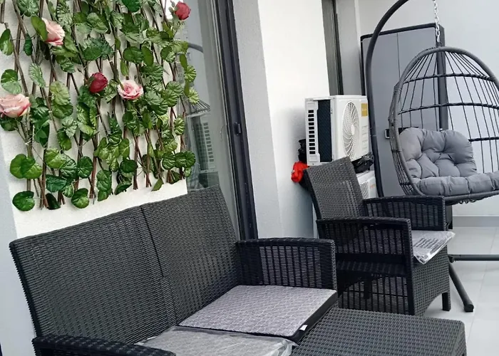 Lamar Parlament De Luxe * Bukarest