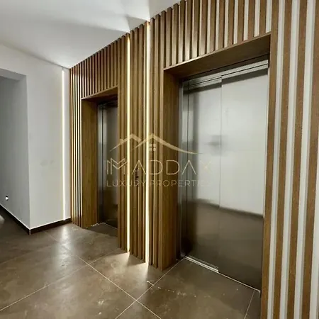 Lamar Parlament De Luxe