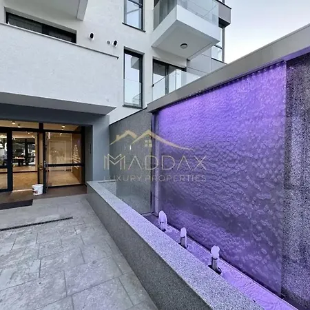 Lamar Parlament De Luxe *