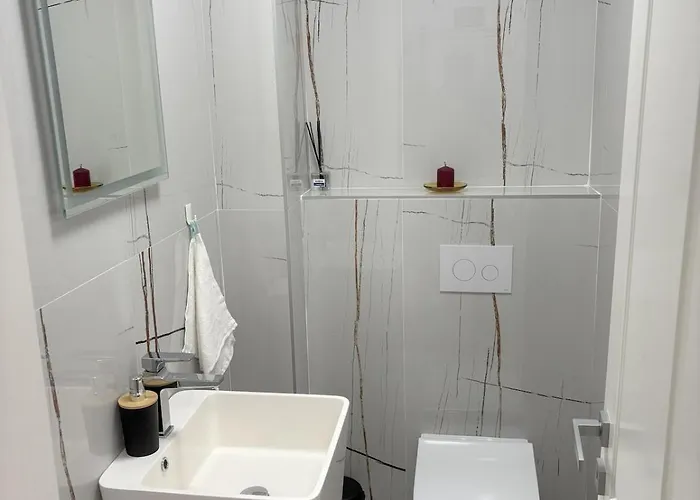 Lamar Parlament De Luxe بوخارست