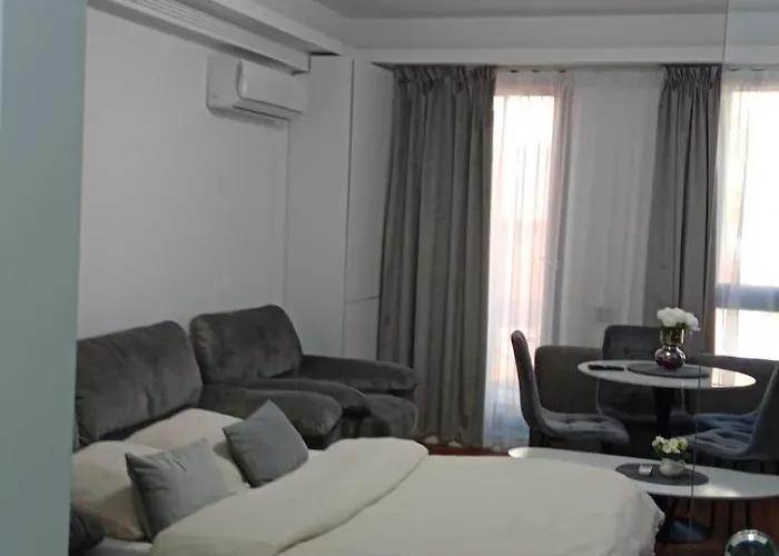 Lamar Parlament De Luxe