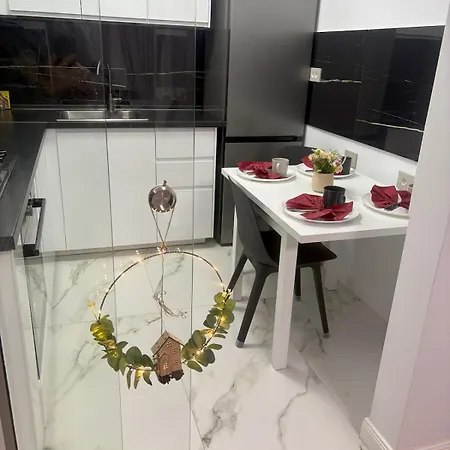 Lamar Parlament De Luxe