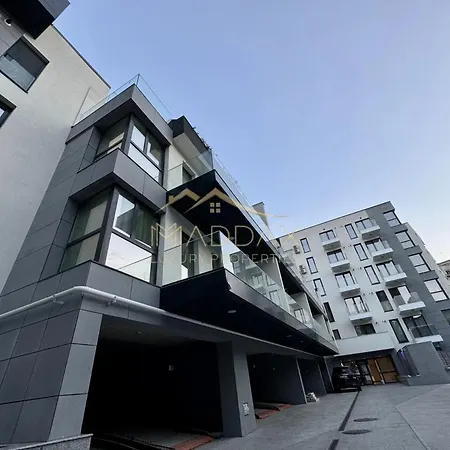 Lamar Parlament De Luxe Apartament *